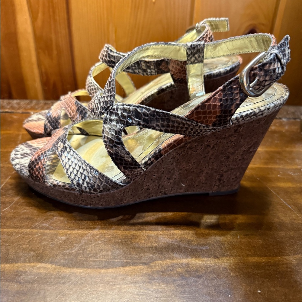 Style & Co Black and Brown Wedged snakeskin Sandals Strappy Design NWOT size 8